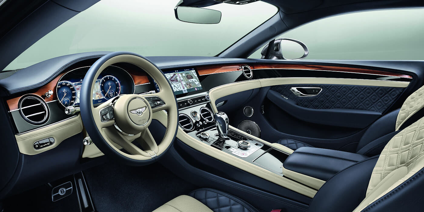 BENTLEY-CONTINENTAL-GT-V8-FRONT-INTERIOR-WITH-NEW-STEERING-WHEEL-20